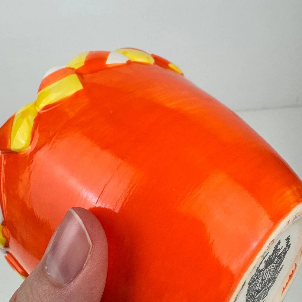 Halloween Candy Corn Border Small Round 3D Planter Glaze Orange Ceramic Handwash